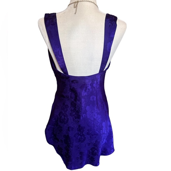 Vintage 2-piece Victoria Secret Lingerie Slip & Robe 🤩 - Picture 4 of 13